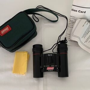 Coleman Black and Green Binoculars Set Small